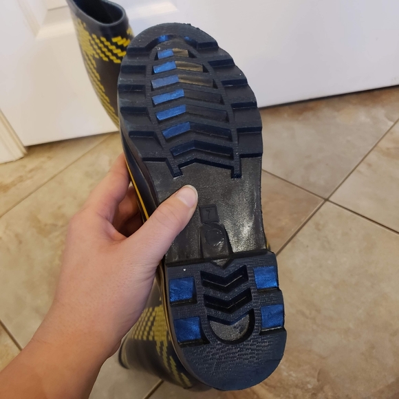 Kate Spade rain boots - Picture 3 of 6